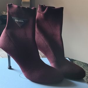 AUTHENTIC PRADA SHOES size 10